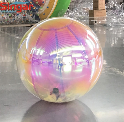 Inflatable hanging mirror ball